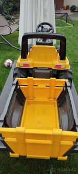 Dětský šlapací traktor - 2
