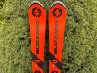 Juniorské lyže Blizzard Firebird JR s vázáním Marker, hůlky - 2