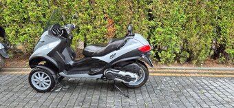Piaggio Mp3 400 L5e - 2
