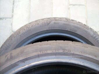 2x pneu Superb 3 Passat B8 235.45.18 94W - 2