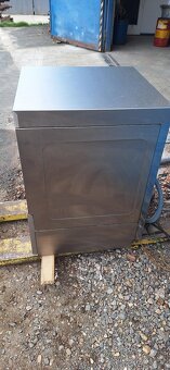 Podstolový mycí stroj HOBART ECOMAX - 2