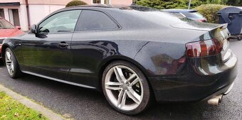 AUDI S5 4.2 FSi V8 - 131800km - manuál - 2