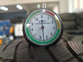 235/55 R17 MICHELIN (4319) - 2