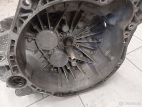 Trafic 2.5 dci převodovka - 2