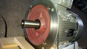 Přírubový motor 5.5 kW - 2