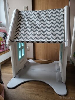 Dětský domeček s houpačkou - 2