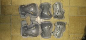 Šedé chrániče - 2