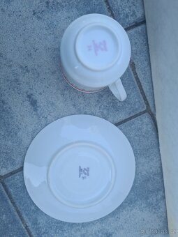 Nové kávové šálky a podšálky Karlovarský porcelán Stará Role - 2