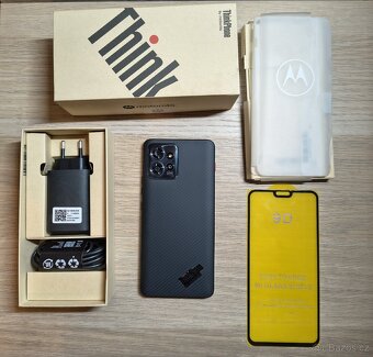 Motorola ThinkPhone Carbon Black - 2