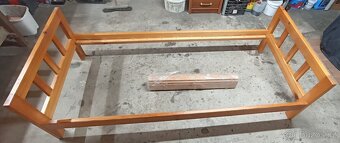 Dětská masivní postel - 2