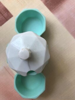 Retro solnička plastová - 2