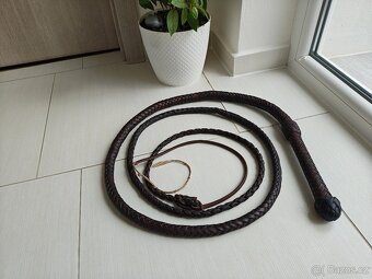 Kožený ručně pletený bič - 2