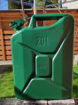 Plechový kanystr 20 l - 2