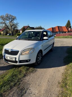 Škoda fabia 2 1.6 16v - 2