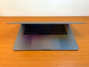 15 APPLE MacBook Pro i7 2,6GHz RETINA 6jádro ZÁRUKA  6-24měs - 2