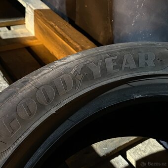 Letní pneu 235/45 R18 94W Goodyear 5,5mm - 2