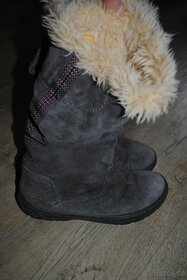 prodám dívčí/dámské kozačky zn. Cat, vel. 35, stélka 23 cm - 2