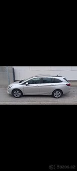 Opel Astra Sport tourer - 2