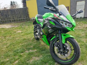 Kawasaki Ninja 650 - 2