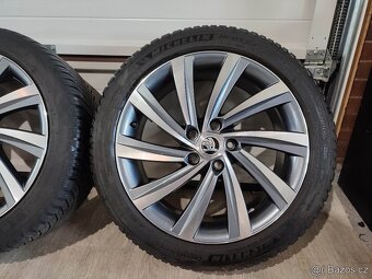 Škoda OCTAVIA IV 5x112 R18 5E3601025 disky s pneu 225/45 r18 - 2