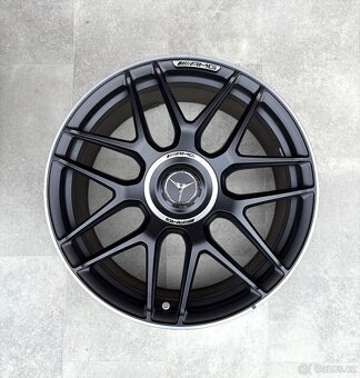Mercedes R19 A45 A45s Mercedes AMG V class - 2