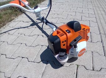 Prodám profesionální křovinořez Stihl fs240 - 2