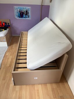Dve detske postele - 2