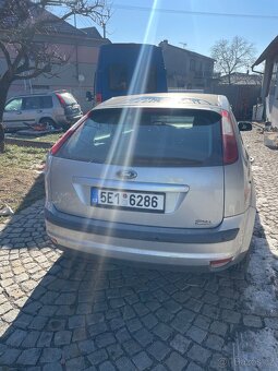 Ford focus 1.8i - 2