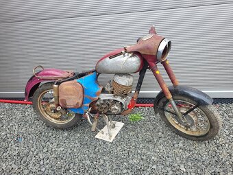 Jawa 250 panelka typ 559 s TP - 2