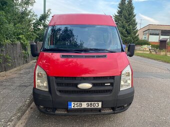 Ford Transit 6 míst - 2