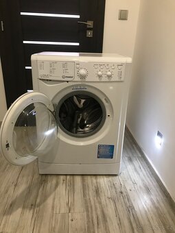 Pračka INDESIT - 2
