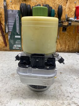 Servo MOTOR - Škoda Fabia 1 - 2