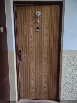 Vchodové protipožární dveře do bytu - 2