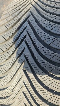 215/55R17 - 2