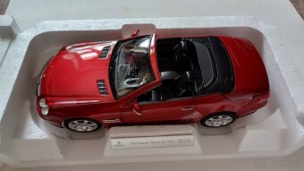 Norev 1/18 Mercedes SL 500 2003 limit 300 ks - 2