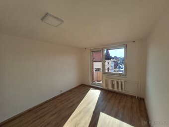 Pronájem bytu 1+kk v centru Uherského Hradiště - 2