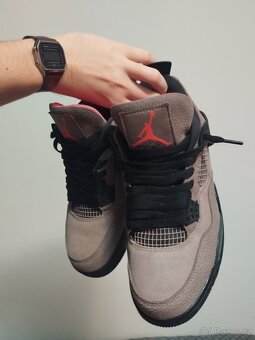 Jordan 4 | Taupe Haze - 2