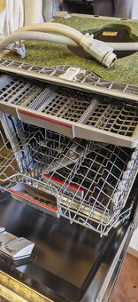 Vestavná myčka Bosch - 2