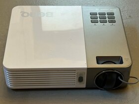 BenQ GP20 - Miniaturní a snadno přenosný LED projektor - 2