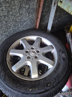 Mercedes ML W 163 / 255 60 R17 zimní - 2