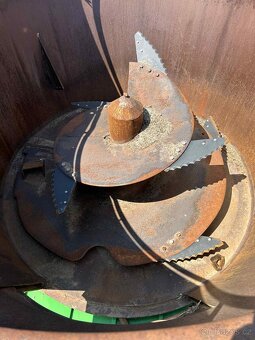 Kŕmný voz Baffi V1/900 - 2