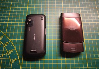 Nokia N72 a Nokia C6 - 2