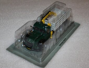 Škoda 706 r 1:43 Dea - 2