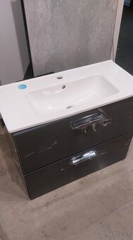 Koupelnová skříňka s umyvadlem 80 cm, nová - 2