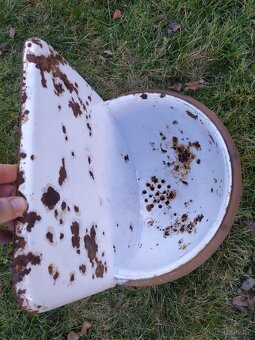 Stará litinová smaltovaná výlevka - 2