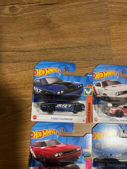 Hotwheels Dodge Challenger - 2