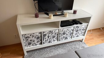 Stolek pod TV - 2