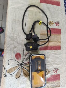 Pedal Commander PC09 s Bluetooth – V ZÁRUCE, jako nový ) - 2