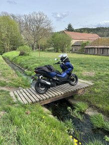 Honda ADV 350 400km - 2