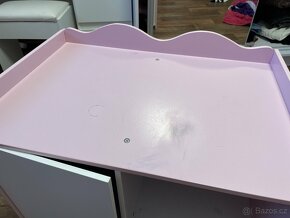 Dětský stolek, skříňka, přebalovak pro panenky - 2